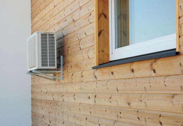 Cost of Pine Wood Siding Installation in Hudson